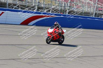 media/Aug-27-2022-Fastrack Riders (Sat) [[c588535105]]/Level 1/Session 1 Start Finish/